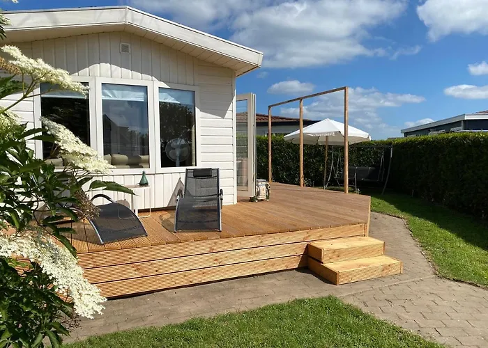 Rustig Liggend Chalet Op Recreatiepark De Rhederlaagse Meren *