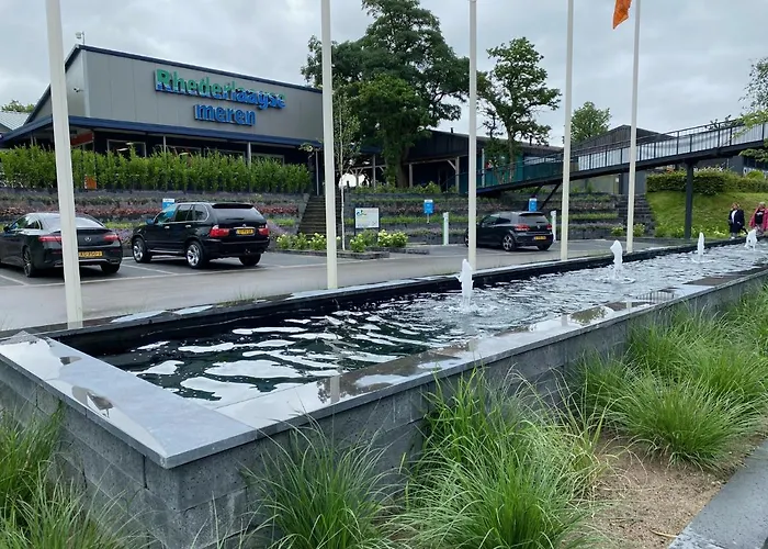 Rustig Liggend Chalet Op Recreatiepark De Rhederlaagse Meren * Lathum