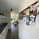 Rustig Liggend Chalet Op Recreatiepark De Rhederlaagse Meren Horská chata Lathum