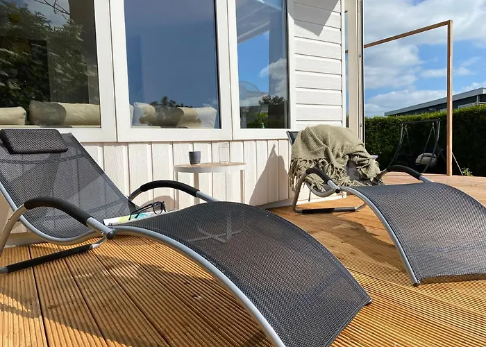 Chalet Rustig Liggend Chalet Op Recreatiepark De Rhederlaagse Meren *